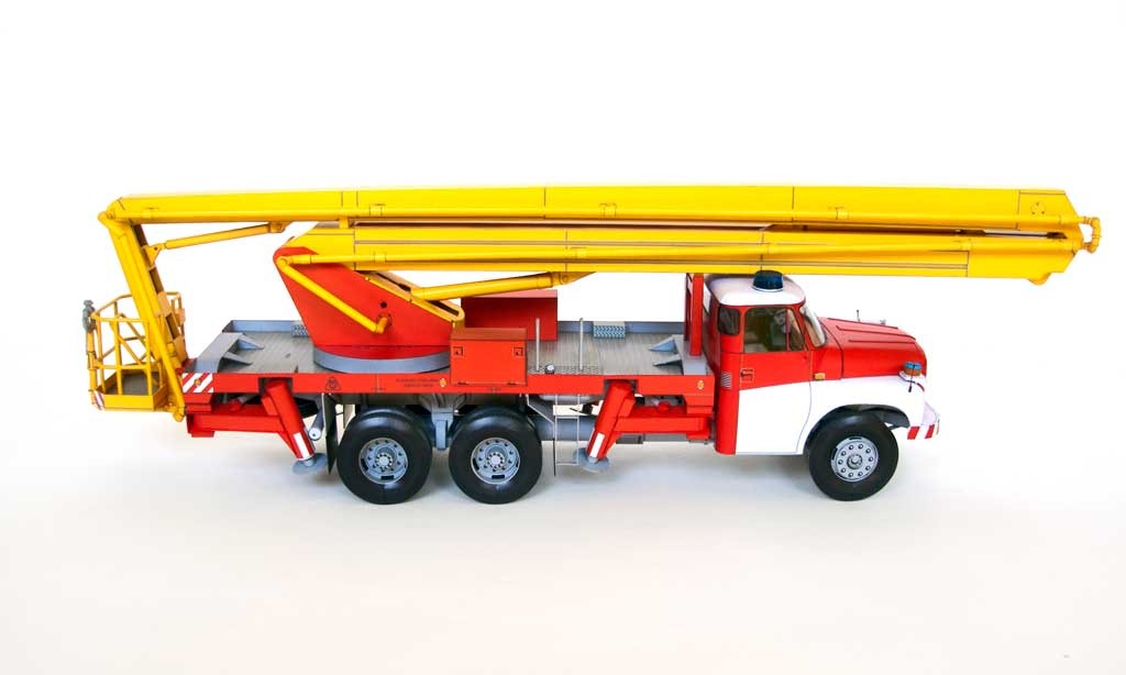 Hasičská vysokozdvižná plošina Tatra T148 PVP-27